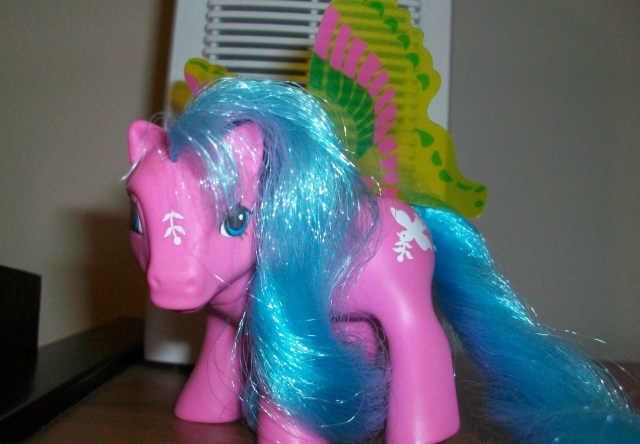 Yep, I still have one of my Ponies out on display. Who could say no to that face?